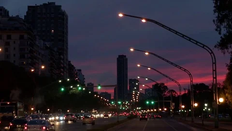 Dusk in the city Video stock 79933220