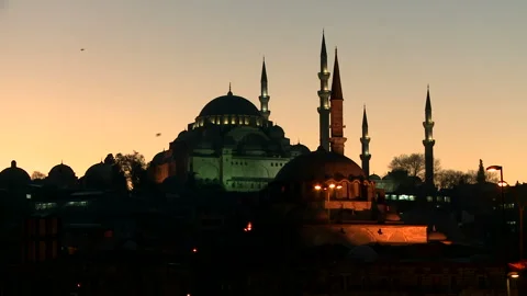 Dusk at the Suleymaniye Mosque Stock Footage 327570452