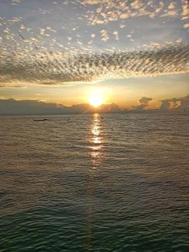 At dusk the sun sets. Foto stock