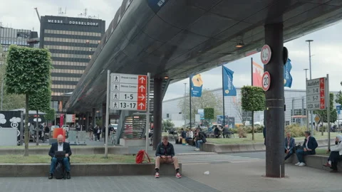 Dusseldorf Germany 7 May 2026 Visitors at interpack Stock Footage 334582052