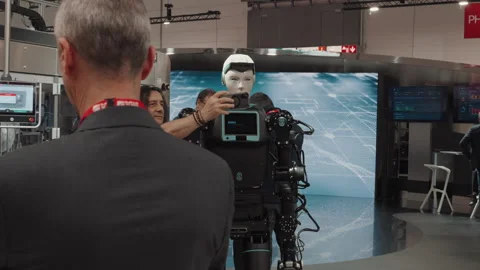 Dusseldorf Germany 7 May 2026 Humanoid Robot Photo Stock Footage 334820933