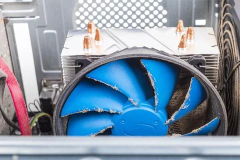 Dust that eventually settles on the computer's cooling processor. Cleaning .. 写真素材