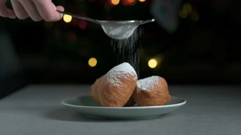 Dutch oliebollen! Stock Footage 152085262