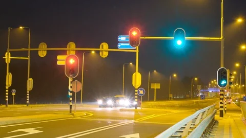 Dutch traffic light timelapse Video stock 103215138