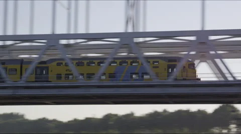 Dutch Train on large bridge 库存影片 42724256