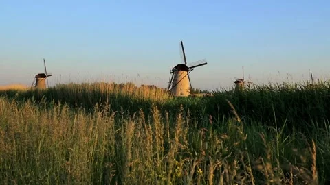 荷蘭童鎮風車   Dutch windmill kinderdijk Stock Footage 147865493
