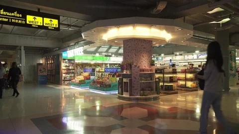 Duty free at the new Bangkok International Airport Suvarnabhumi stock footage Stock Footage