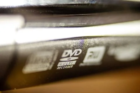  dvd cd disk drive labels on laptop computer dvd cd disk drive labels on l... 스톡 사진