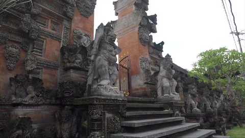 Dwarapala Statue at the Temple Entrance, Split Gate, Ubud, Bali, Indonesia Stock Footage 286054692