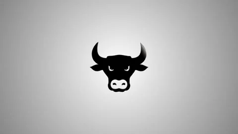 A dynamic animation showcasing a bull head with horns, transitioning from a.. Stockbeeldmateriaal 346490825