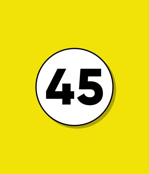 A dynamic countdown timer sequence with a white circle transforming into th.. Stock Footage 332396478