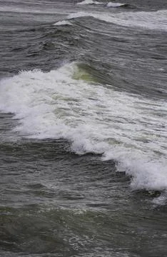 Dynamic ocean waves crashing, copy space. Stock-Fotos