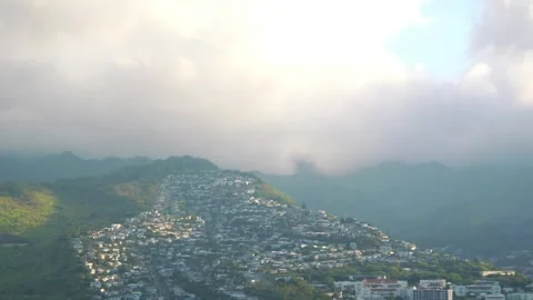 Dynamic time lapse of Honolulu's mountainous backdrop and urban foreground .. Stock Footage 281794431