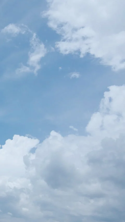 A dynamic vertical aerial timelapse of cloud Stock Footage 304183872