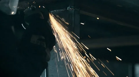 Dynamic video Industrial engineer working on cutting a metal and steel with Vidéo 54946725