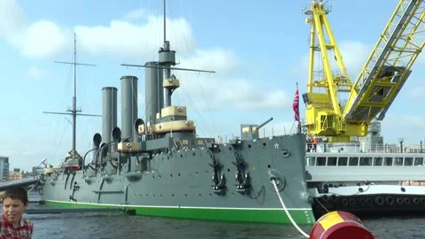 E Aurora at the granite mooring on Neva river Embankment. Stock Footage 340553771