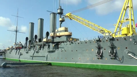 E Aurora at the granite mooring on Neva river Embankment. Stock Footage 340553785