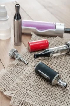 E-cigarette on table Foto stock