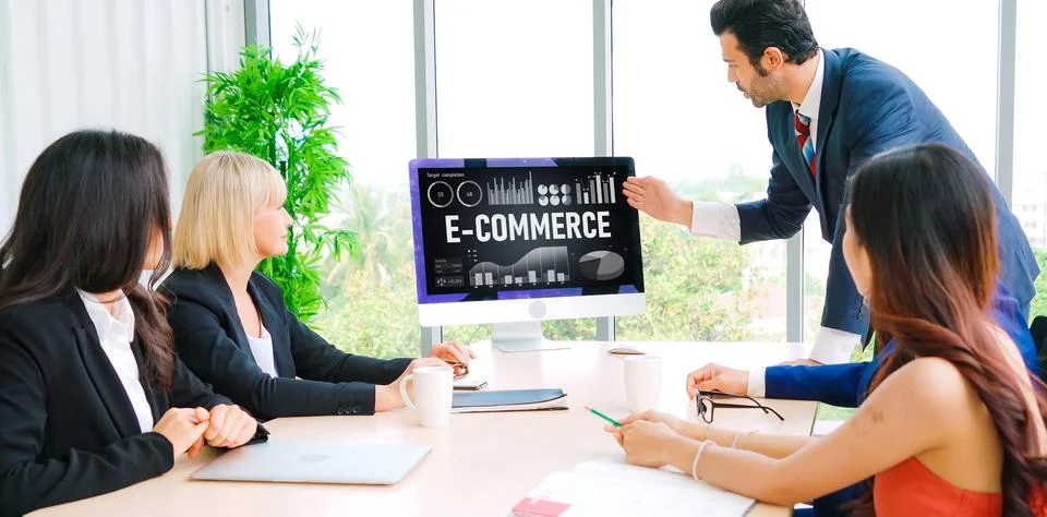 E-commerce data software provide modish dashboard for sale analysis Stock Photos