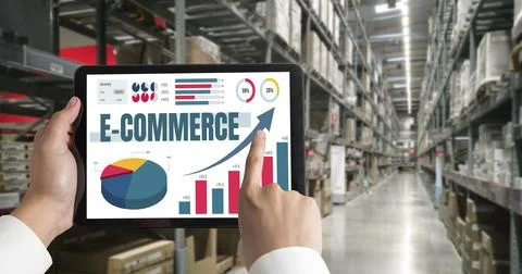 E-commerce data software provide modish dashboard for sale analysis Foto stock