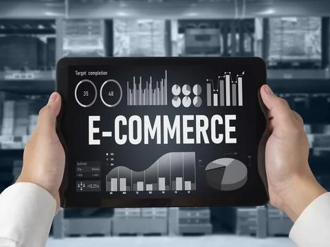 E-commerce data software provide modish dashboard for sale analysis Foto stock