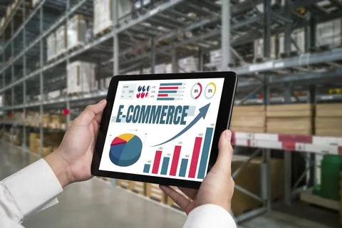 E-commerce data software provide modish dashboard for sale analysis Foto stock
