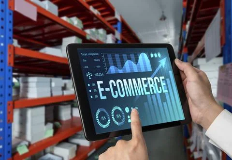 E-commerce data software provide modish dashboard for sale analysis Foto stock