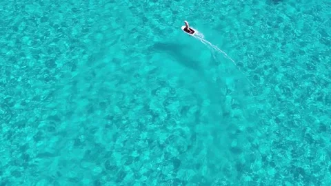 E-Foil Surfer Gliding Among Yachts in Crystal Water Vídeos de archivo 312431663