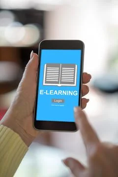 E-learning concept on a smartphone Fotos de archivo