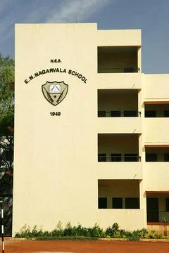 E. N. Nagarvala School building ; Kalyani nagar ; Pune ; Maharashtra ; Ind... Fotos de archivo