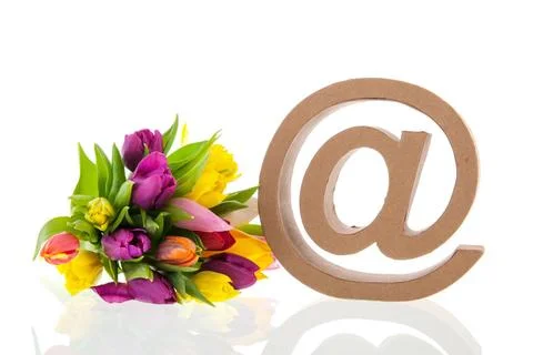 E-sign for e-mail e-sign with bouquet flowers isolated over white backgrou... Foto stock