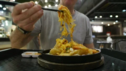 E Time lapse Bangkok dining 4K Stock Footage 107400561