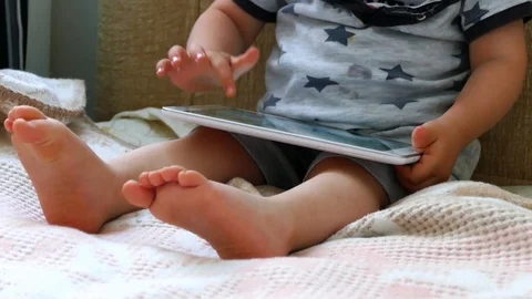 Early age technological dependence, 스톡 동영상 93603316