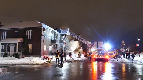 Early arrival at structure fire Stock Footage 105198073