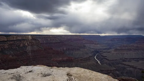 An early sunset during a storm from Mohave Point in Grand Canyon National Park 库存影片 107196205