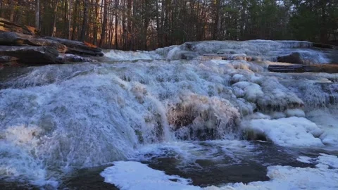 Early Winter Waterfall 스톡 동영상 317316333
