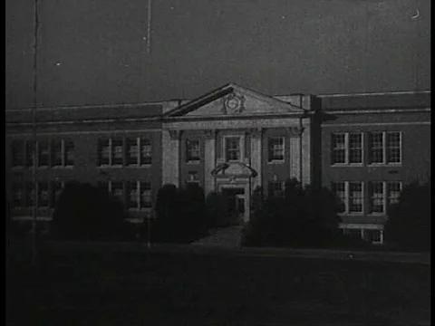 Earnest high school students expand their knowledge in agricultural studies and Video stock 75190033
