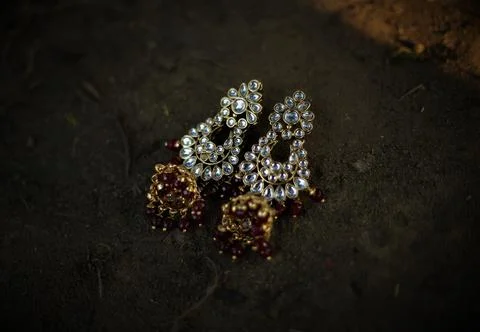 Earrings 库存照片