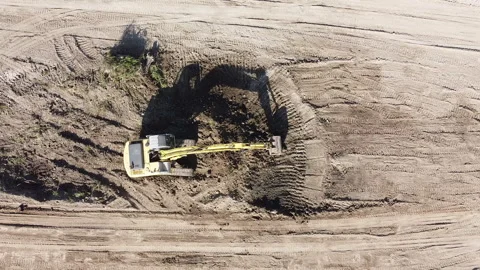 Earth moving excavator Stock Footage 130679018