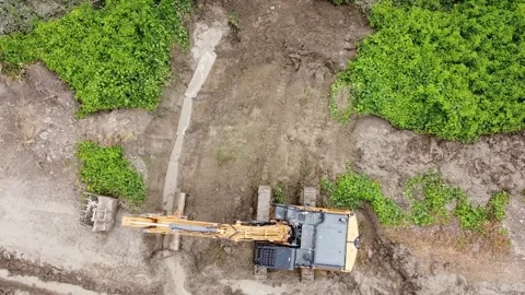 Earth moving excavator Stock Footage 132270631