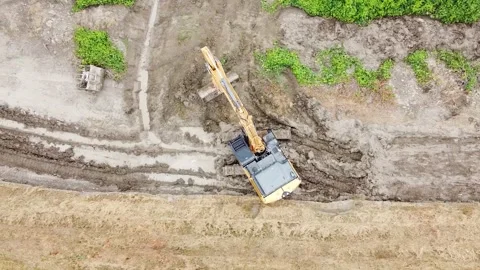 Earth moving excavator Stock Footage 132277682