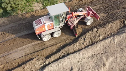 Earth moving machine Stock Footage 164264689