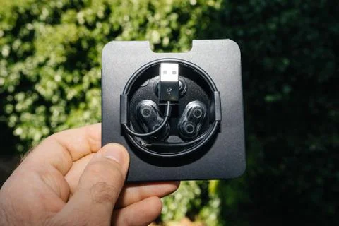 Eartips with four size options, Lightning to USB-A cable Foto stock