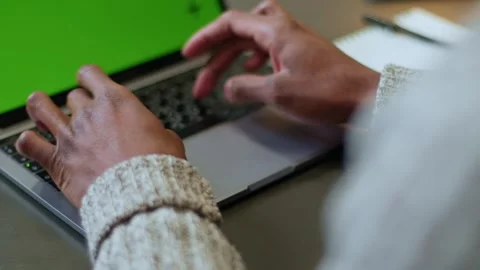Easily navigate the laptop and keys, hands type text on the laptop, fingers Видео 263183938