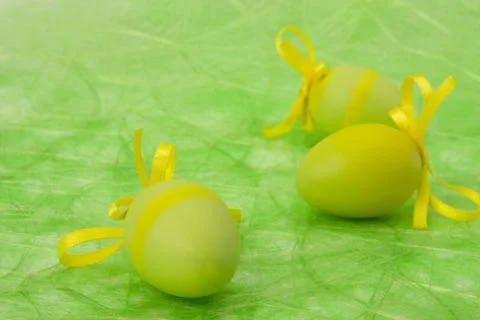 Easter background. easter eggs and flowers. Stock Photos