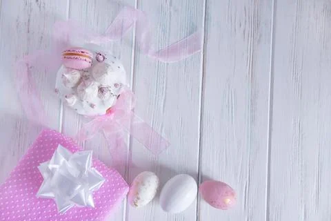 Easter background with place for an inscription. Easter cake, eggs, box with a Stock Photos