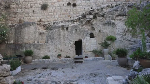 Easter Background - The Stone Is Rolling From Jesus' Tomb 库存影片 347753916