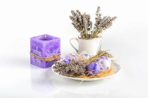 Easter background.Dry lavender and easter eggs on a white background Foto stock
