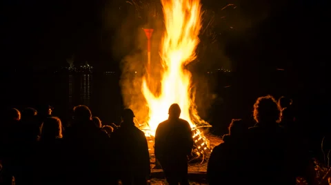 Easter bonfire, time lapse Видео 61588263