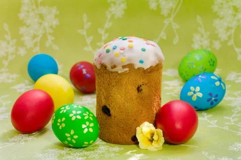 Easter cake  and colored easter eggs Stock Photos